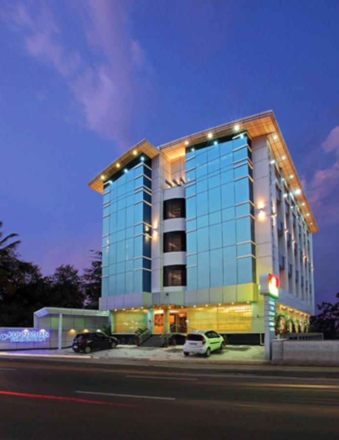 โรงแรมกุนนาทาน เรซิเดนซี Kochi ภายนอก รูปภาพ
